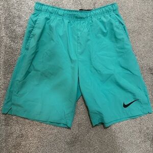 NIKE Dri-Fit Men’s short 7”